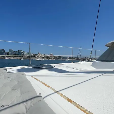 Catamaran Corto Maltese Iii *